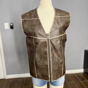 BoohooMan Washed Seam PU Vest in Sage, XS